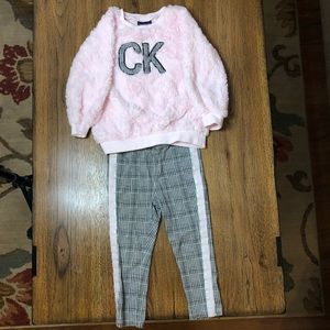 Calvin Klein 2 piece set 3T Girls